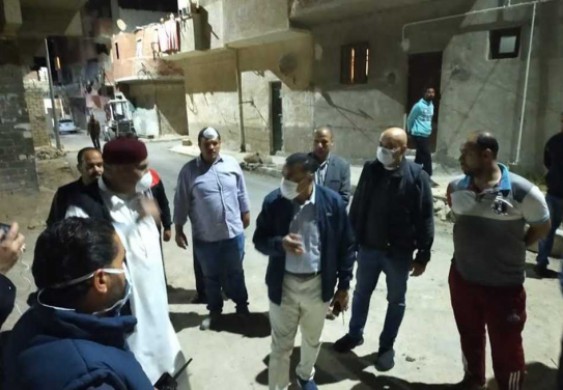 محافظ مطروح يتفقد أعمال الرصف والتطوير بعدد من الشوارع 