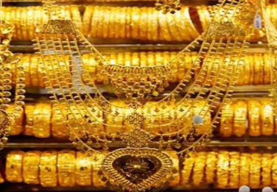 انخفاض أسعار الذهب مع تخفيف بعض الدول القيود المرتبطة بفيروس كورونا