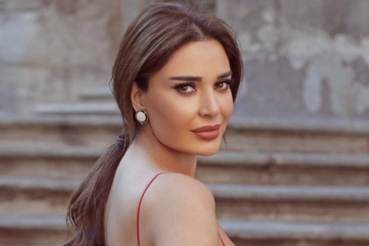 سيرين عبد النور تفاجئ متابعيها بـ"لوك" الجديد.. شاهدوا جمالها - بالصور - Elfann.com