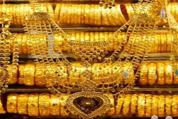 انخفاض أسعار الذهب مع تخفيف بعض الدول القيود المرتبطة بفيروس كورونا